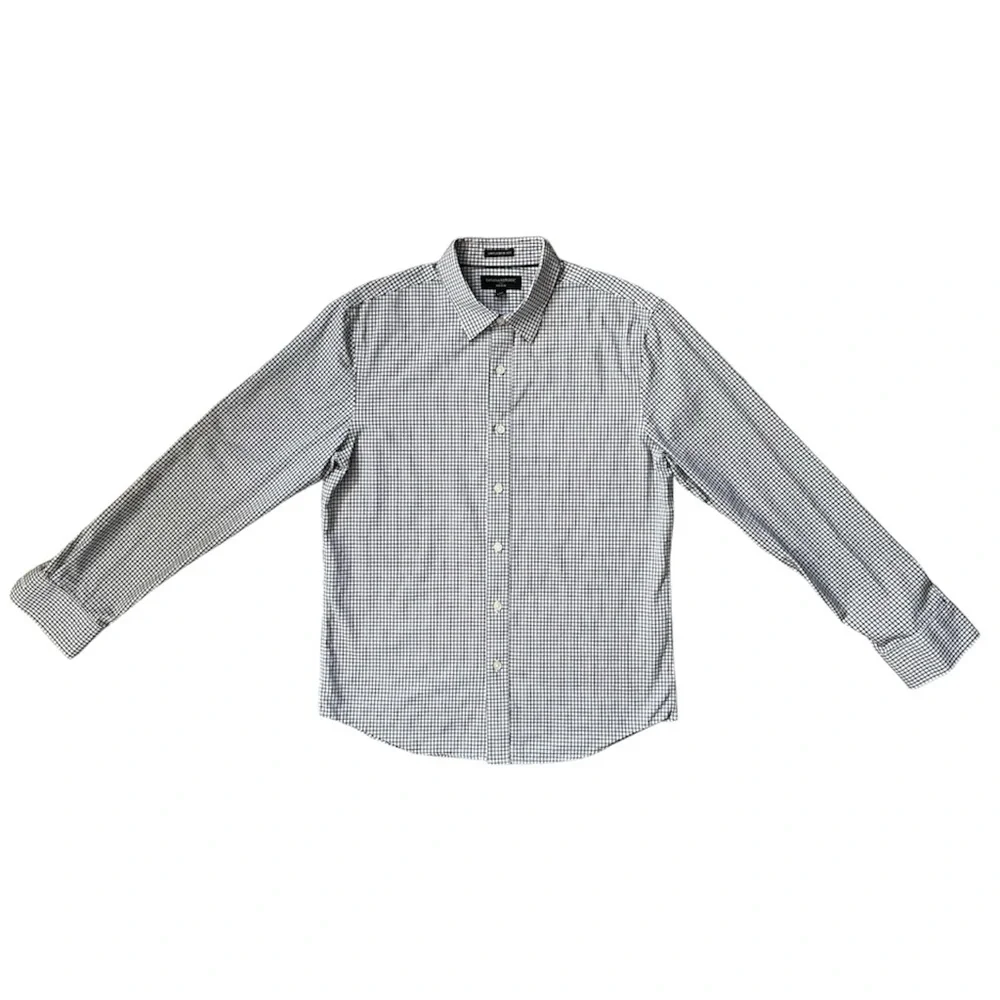 Banana Republic - Men’s Slim Untucked Fit Button Down Dress Shirt | Size Medium